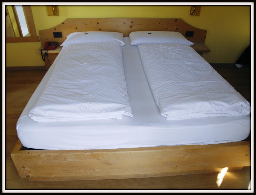 Hotel Angelica Livigno Room photo